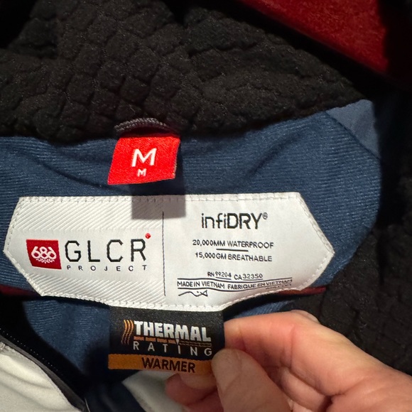 Women's Gradient Jacket - Picture 5 of 10